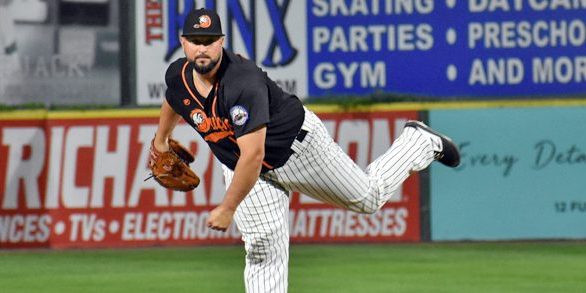 Hunter Cervenka, contratado por los Leones de Yucatán en el día especial extraordinaria de apertura de registros del 010822