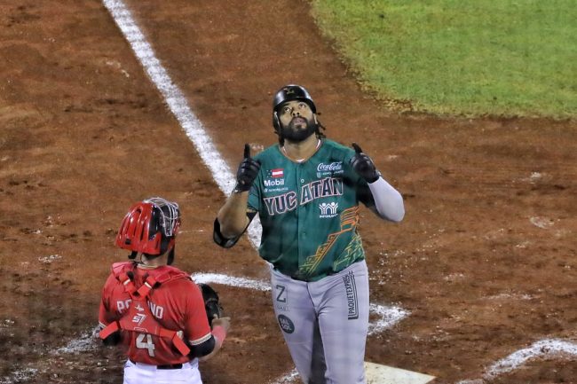 Leones de Yucatán vs. Piratas de Campeche, juego 87 de los Leones, 85 de los Piratas, 1o de la serie, 10×3, del 050822 en Mérida, piratas locales, Art Charles, jonrón 18, pegó 2