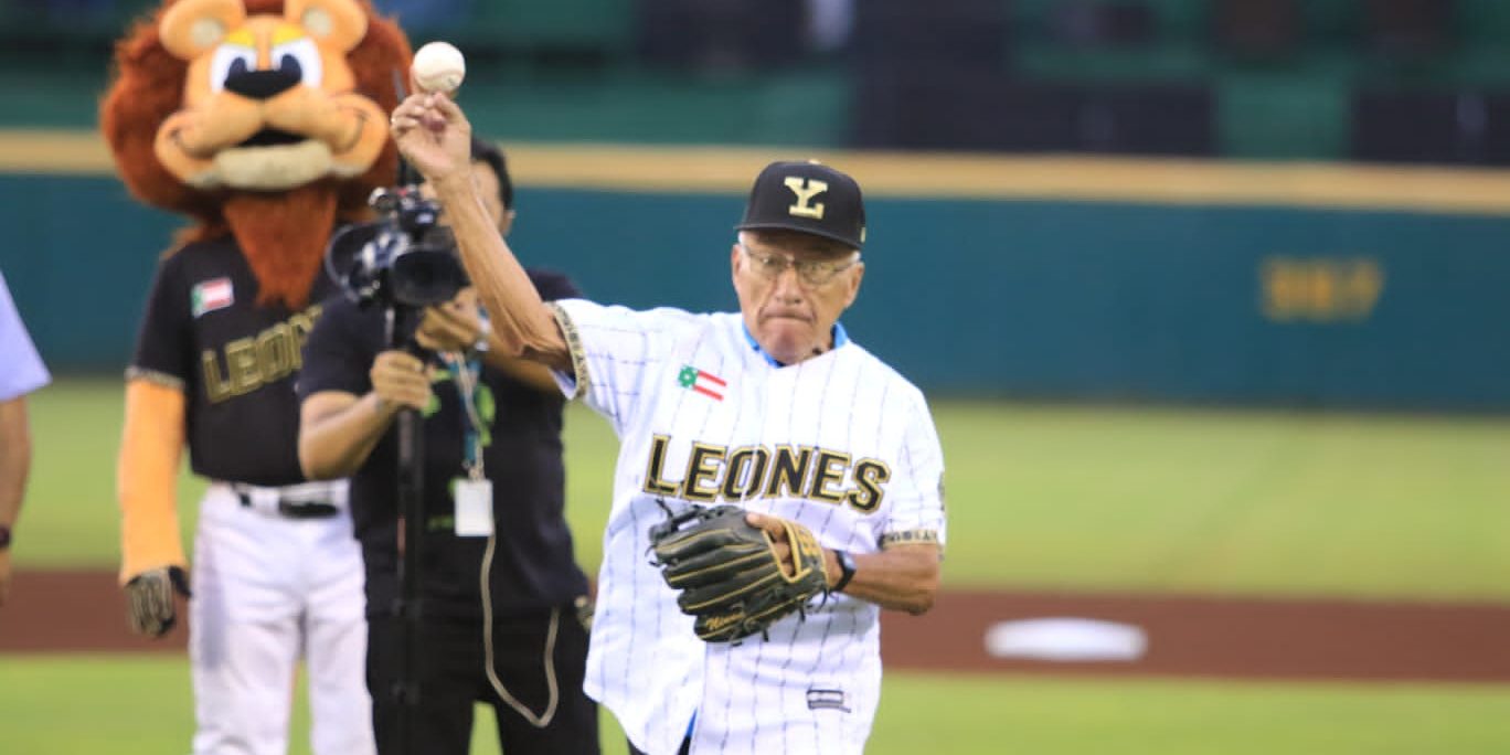 Luis Cardeña Herrera lanzamiento 1a bola 4 del 050822 en Mérida