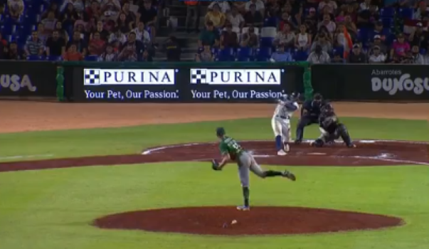 Tigres de Quintana Roo vs. Leones de Yucatán, 4o juego, 2o play off, ventaja Leones 3-1, 6×4, del 240822 en Cancún, Ramón Bramasco jonrón que dejó sembrados a los Leones