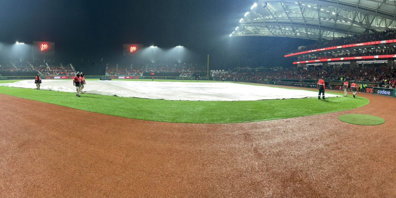 Diablos Rojos del México vs. Leones de Yucatán, juego 6 serie del sur, ventaja Diablos 3-2, 8×3 parcial, pospuesto por lluvia, del 060922 en Ciudad de México