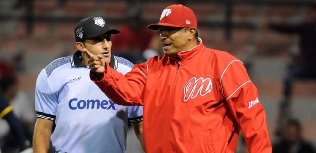 Miguel Ojeda dirigiendo
