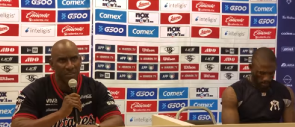 Sultanes de Monterrey vs. Leones de Yucatán, 1er juego de la serie del rey, 4×3, 10 del 100922 en Monterrey, Roberto Kelly con Orlando Calixte, conferencia de prensa