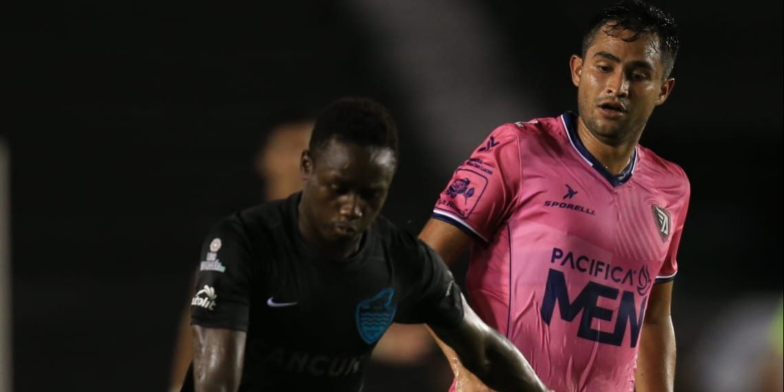 Alteños de Tapatitlán vs. Cancún F.C. fecha 17 torneo de apertura, última del torneo regular 2-1, 2 del 111022 en Cancún