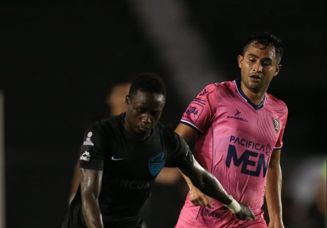 Alteños de Tapatitlán vs. Cancún F.C. fecha 17 torneo de apertura, última del torneo regular 2-1, 2 del 111022 en Cancún