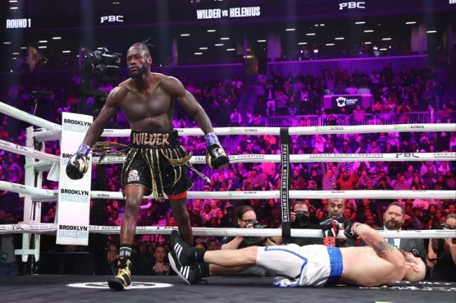 Deontay Wilder vs. Robert Helenius gkot 1 2.57 2 del 151022 en Blarclays Center Brooklyn, Nueva York