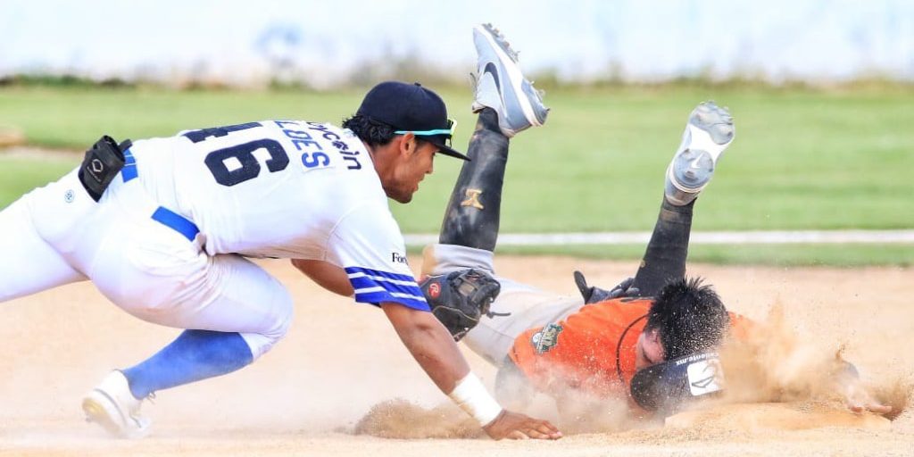 Leones de Umán vs. Generales de Tizimín, 4×2 liga invernal, del 291022 en Tizimín