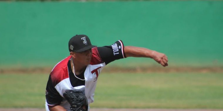 Toros Rieleros vs. Generales de Durango 1a fecha liga invernal 12×4 del 130922 en Valladolid