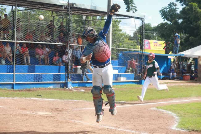 Azulejos de la Dolores Otero vs. Zorros de Pacabtún, 2o de la serie, serie para los Azulejos, 12×11, del 131122 en la Dolores Otero