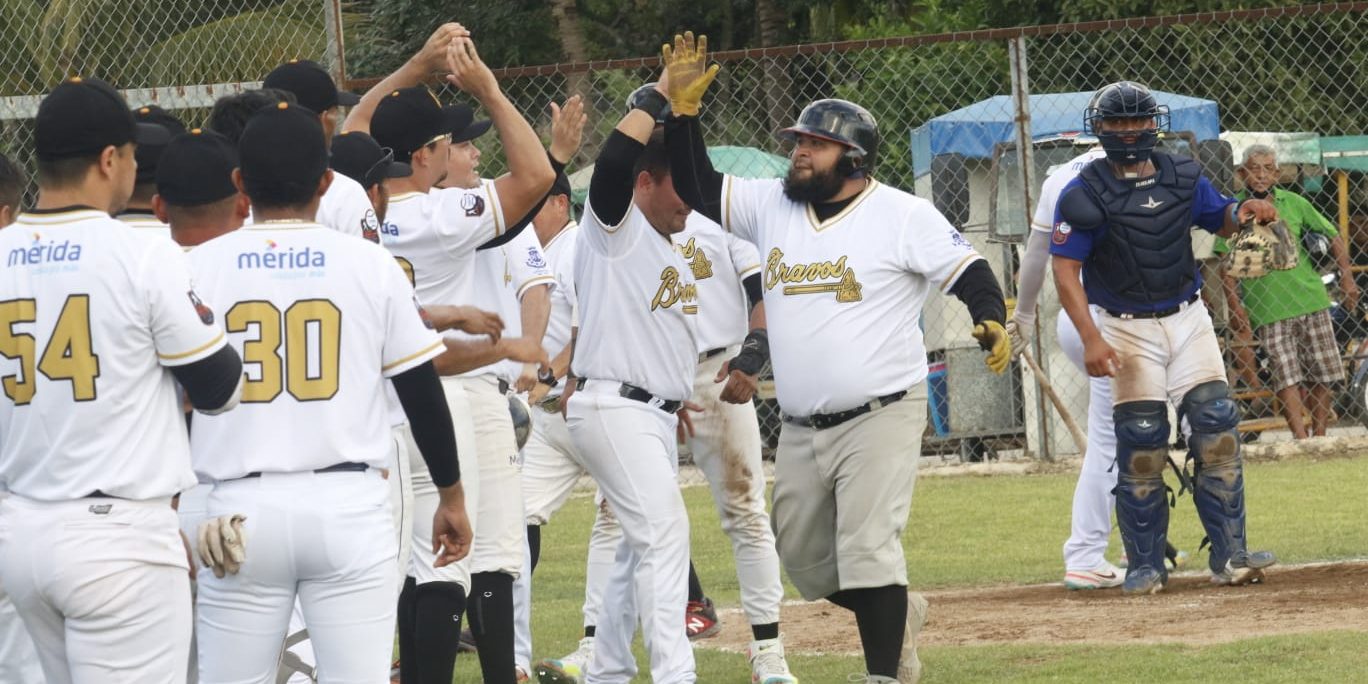 Bravos de Chicxulub vs. Senadores de la Morelos 1er juego temporada, 1o de la serie, 12×2, en Chicxulub estreno Chicxulub en la Meridana, Fabián Buffy Segovia, 2 jonrones