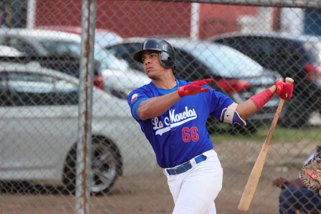 Senadores de la Morelos vs. Venados de la Marista, 1ero de la serie, 3er juego de la campaña para ambos, 8×0, del 121122 en Mérida