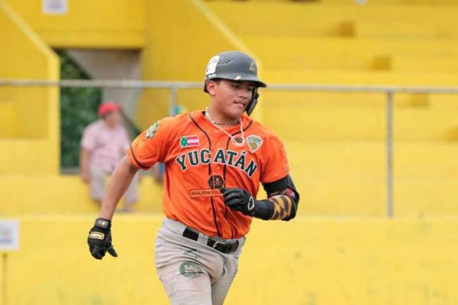 Toros Rieleros de Valladolid vs. Leones de Yucatán, 1er juego serie final liga invernal, zona sur, 8×7 del 291122 en Valladolid