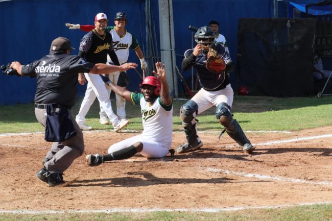 Zorros de Pacabtún vs. Diablos de la Bojórquez, 4a semana, 1o de la serie, 9×8, del 261122 en Pacabtún