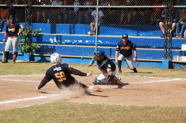 Bravos de Chicxulub vs. Azulejos de la Dolores Otero, 1er juego play off liga meridana, debut bravos en play off en su 1a temporada, 13×10, del 210123 en la Dolores