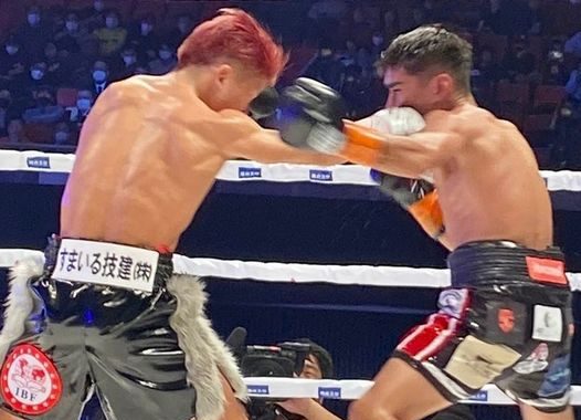 Daniel Cejitas Valladares vs. Ginjiro Shigeoka No Contest en 3 rounds, retuvo campeonato mundial mínimo de la FIB, 2 del 060123 en Osaka, 1a defensa