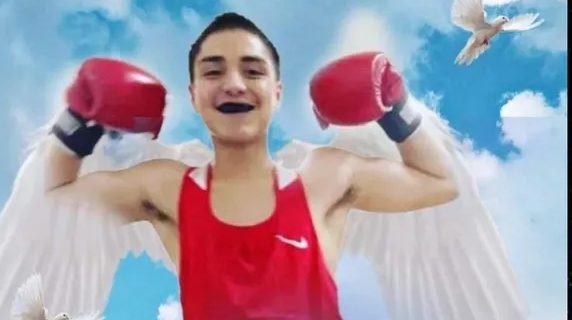 Donovan García, boxeador amateur estadounidense, fallecido el 180123 a los 15 años, luego de siete días de hospitalización por accidente de carro con alas de ángel