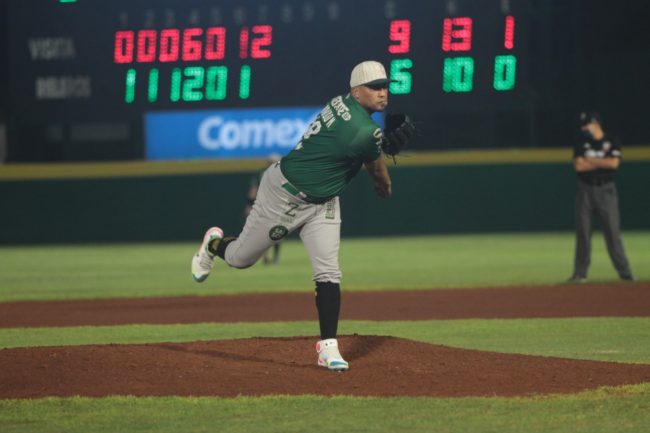 Leones de Yucatán vs. Rieleros de Aguascalientes, juego 61, 1o de la serie, 9×6, 2 del 050722 en Aguascalientes, Jorge Rondón, primer salvamento