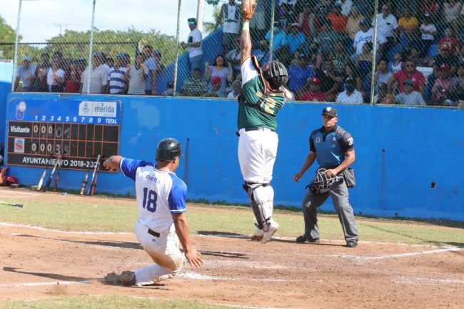 Senadores de la Morelos vs. Zorros de Pacabtún, 1er juego play off 2023 de la Liga Meridana, 6×0, del 210123 en la Morelos