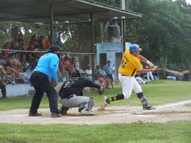 El bucanero Omar Villanueva bateó par de hits motuleña