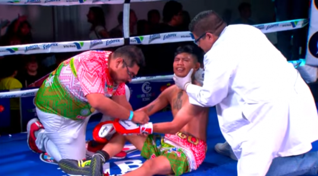 Juan Elegante Martínez vs. Víctor Vago Durán, gko 1 del 180223 en Ciudad Neza salón Marbet con Abraham Baloo Falcón