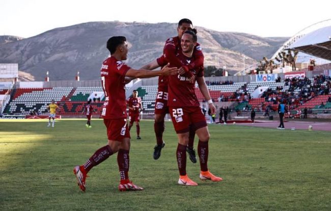 Mineros de Zacatecas vs. Venados de Yucatán, fecha 6 torneo de clausura liga de expansión, 2-1, del 100223 Kevin Chaurand, tras anotar