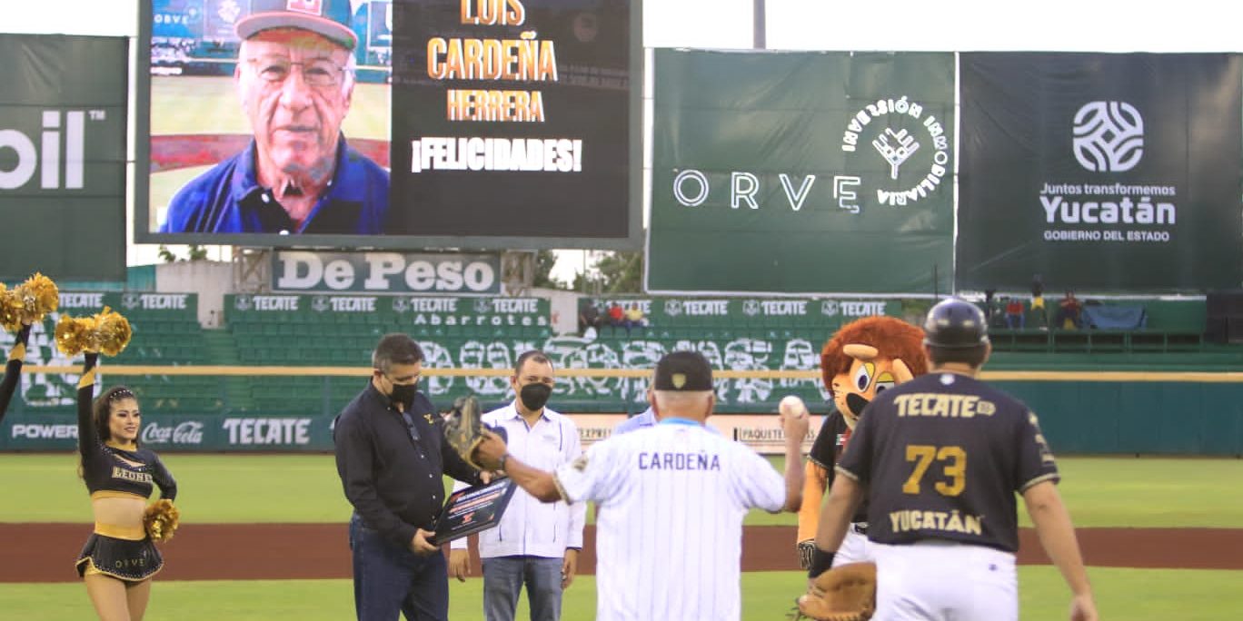 Luis Cardeña Herrera lanzamiento 1a bola 5 del 050822 en Mérida