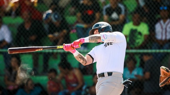 Mariachis de Guadalajara vs. Selección de La Chona, 3er juego pretemporada de los Mariachis, 27×6, del 020423 en La Chona, 1er triunfo de Luis Borges como mánager