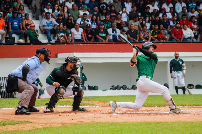 Olmecas de Tabasco vs. Leones de Yucatán pretemporada copa maya, 1×1 del 120422 en Centla