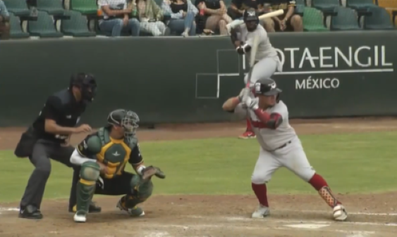 Pericos de Puebla vs. Piratas de Campeche, juego 3 para ambos, serie inaugural, barrida de los Pericos, 8×3, del 230423 en Puebla