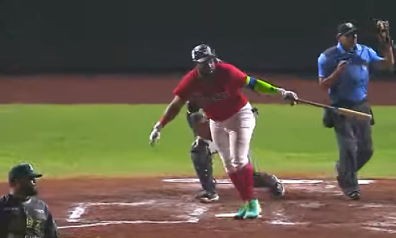 Piratas de Campeche vs. Bravos de León, juego 7, 1o de la serie, 5×1, del 280423 en Campeche, 1er triunfo de 2023, 1er triunfo de Morejón como mánagr, Yeison Asencio