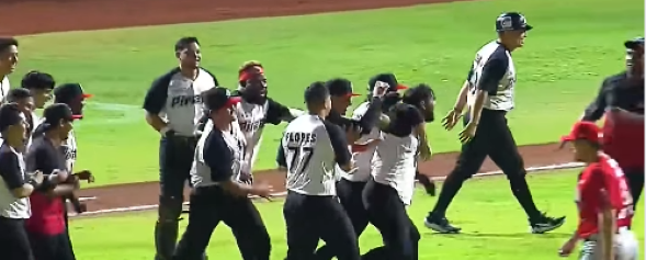 Piratas de Campeche vs. Bravos de León, juego 9, serie para los Piratas, 1a serie de ellos y Oswaldo Morejón en 2023, 5×4, del 300423 en Campeche