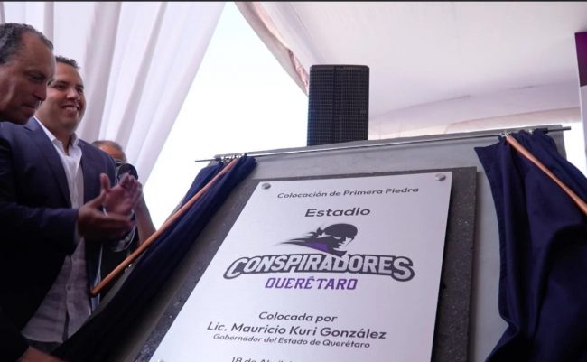 Primera piedra del estadio de Querétaro, del 180423 en Huimilpan, Querétaro