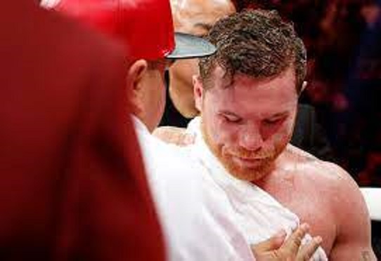 Saúl Canelo Álvarez, triste