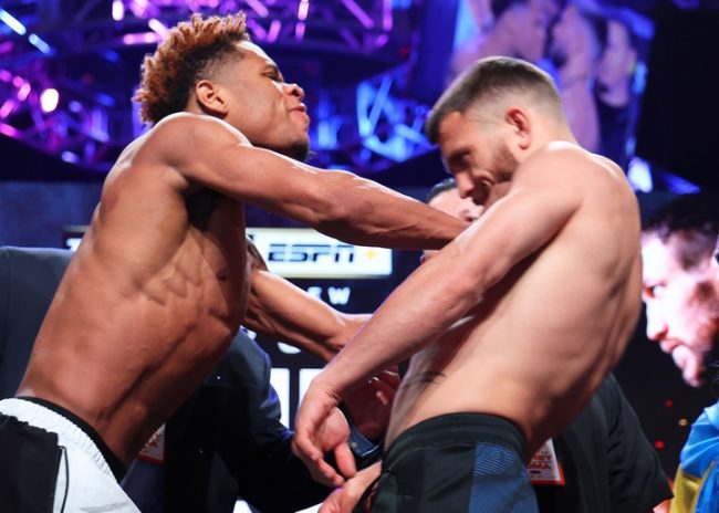 Devin Haney pesaje vs. Vasyl Lomachenko por el campeonato mundial indiscutido de peso ligero, del 190523 en Las Vegas