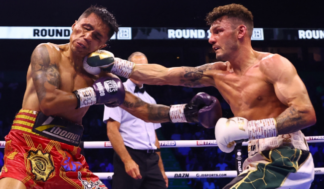 Leigh Wood vs, Mauricio Bronco Lara, gdu 12, recuperó el cetro mundial pluma AMB, desquite, del 270523 en Manchester