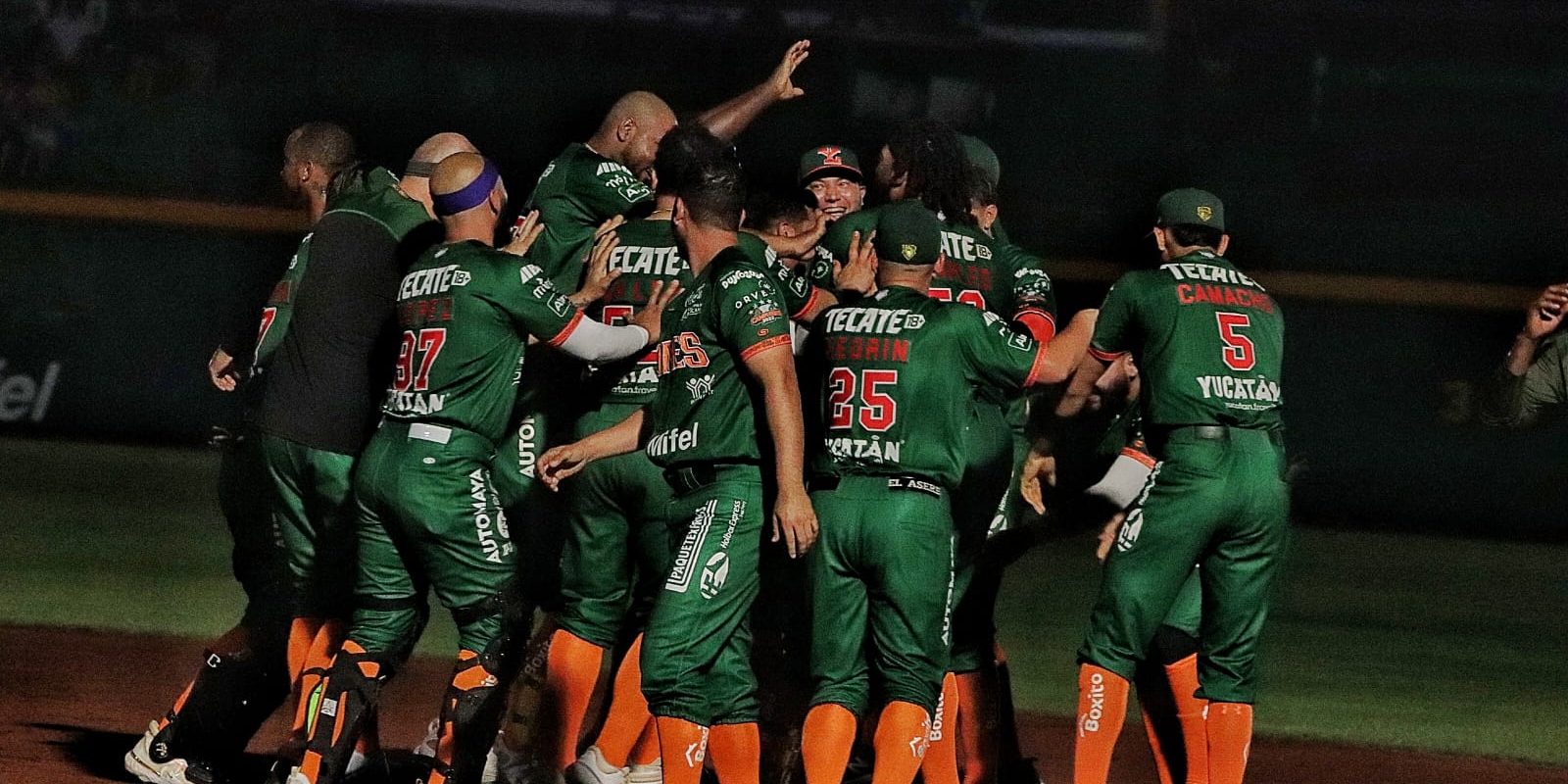 Leones de Yucatán vs. Tigres de Quintana Roo, juego 14 para ambos, 2o de la serie, serie empatada 1×0, del 060523 en Mérida, ganan con balk en la 10a, ganan en casa tras 3 derrotas