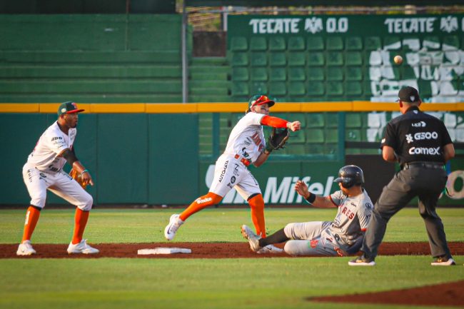 Leones de Yucatán vs. Tigres de Quintana Roo, juego 15, 3o de la serie, serie para los Tigres, 3×2, del 070523 en Mérida, Alcides Escobar y Marco Jaime