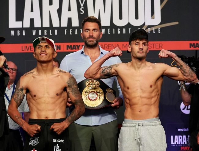 Mauricio Bronco Lara pesaje vs. Leigh Wood perdió el título mundial pluma AMB en la báscula, del 260523 en Manchester