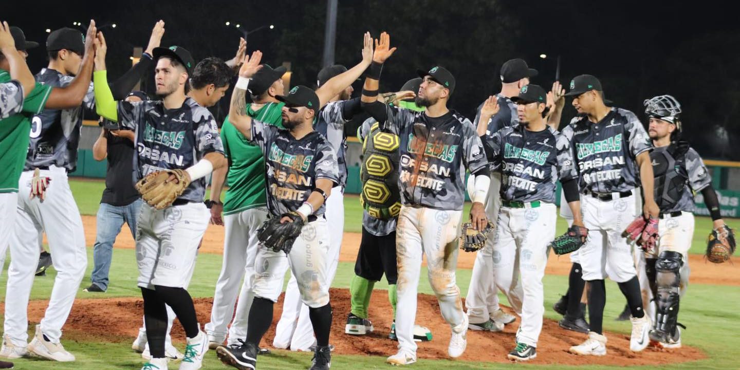 Olmecas de Tabasco vs. Piratas de Campeche, juego 14, 20 de la serie, serie empatada, 4×1, del 060523 en Villahermosa, Jesse Castillo