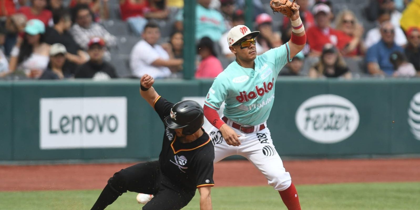 Piratas de Campeche vs. Diablos Rojos del México, juego 26, 2o de la serie, serie para los Piratas, 7×6, del 200523 en la Ciudad de México, Moisés Gutiérrez de los diablos
