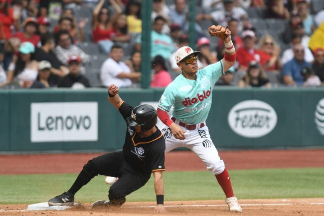 Piratas de Campeche vs. Diablos Rojos del México, juego 26, 2o de la serie, serie para los Piratas, 7×6, del 200523 en la Ciudad de México, Moisés Gutiérrez de los diablos