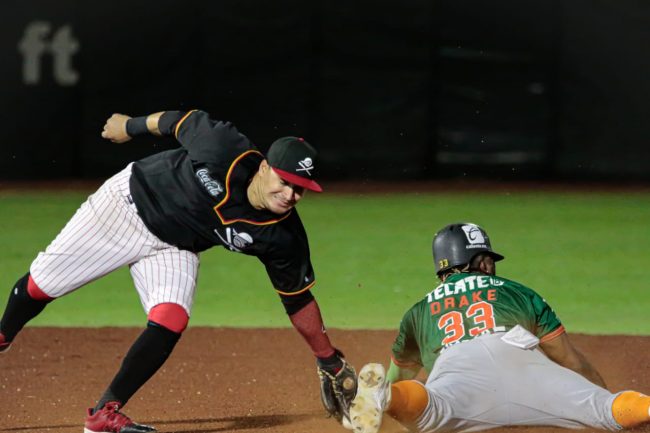 Piratas de Campeche vs. Leones de Yucatán, juego 19, 1o de la serie, 7×3, del 120523 en Campeche, Diego Madero con Yadir Drake