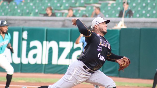 Saraperos de Saltillo vs. Leones de Yucatán, juego 28, 1o de la serie, 1o de doble cartelera, 4×3, 1 del 240523 en Saltillo, Héctor Velázquez, abridor y derrotado 0-3 con Rainel Rosario