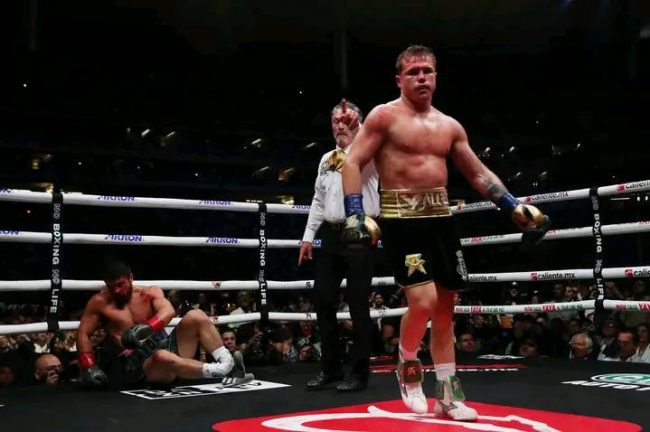 Saúl Canelo Álvarez vs, John Ryder, campeonato mundial indiscutido súpermediano CMB, OMB, FIB y AMB, gdu-12 1 del 060523 en Guadalajara