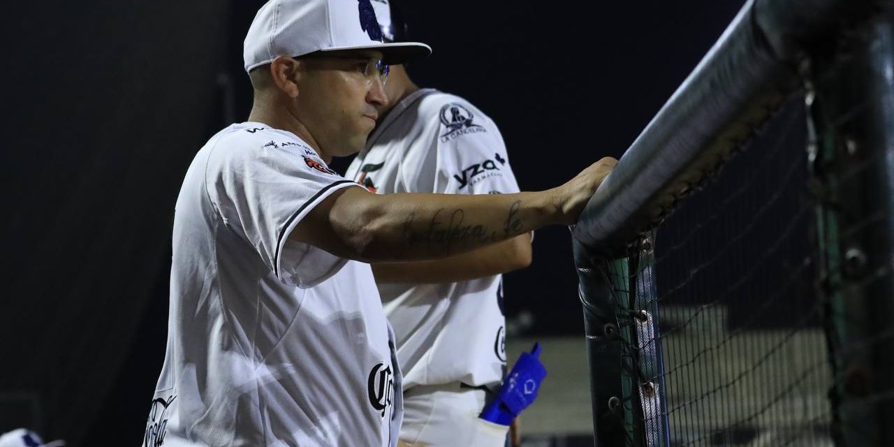 Águila de Veracruz vs. Tigres de Quintana Roo, juego 55, 1o de la serie, 3×0, del 270623 en Cancún, debut Carlos Alberto Chispa Gastélum, como mánager