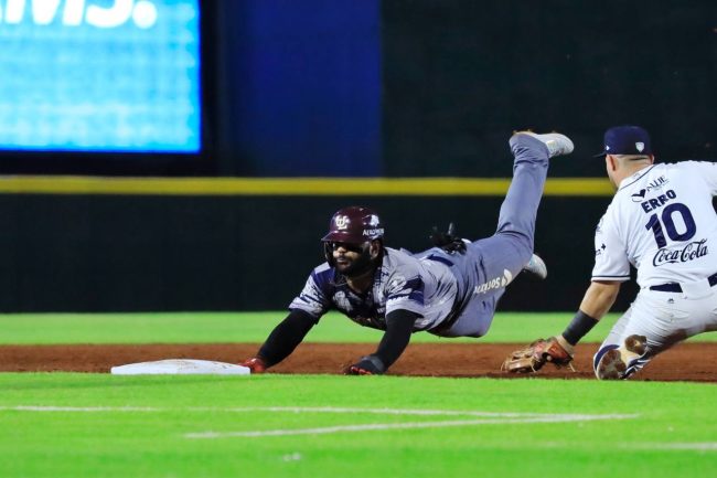 Algodoneros del Unión Laguna vs. Leones de Yucatán, juego 40, 1o de la serie, 11×1, del 060623 en Cancún, Ángel Erro