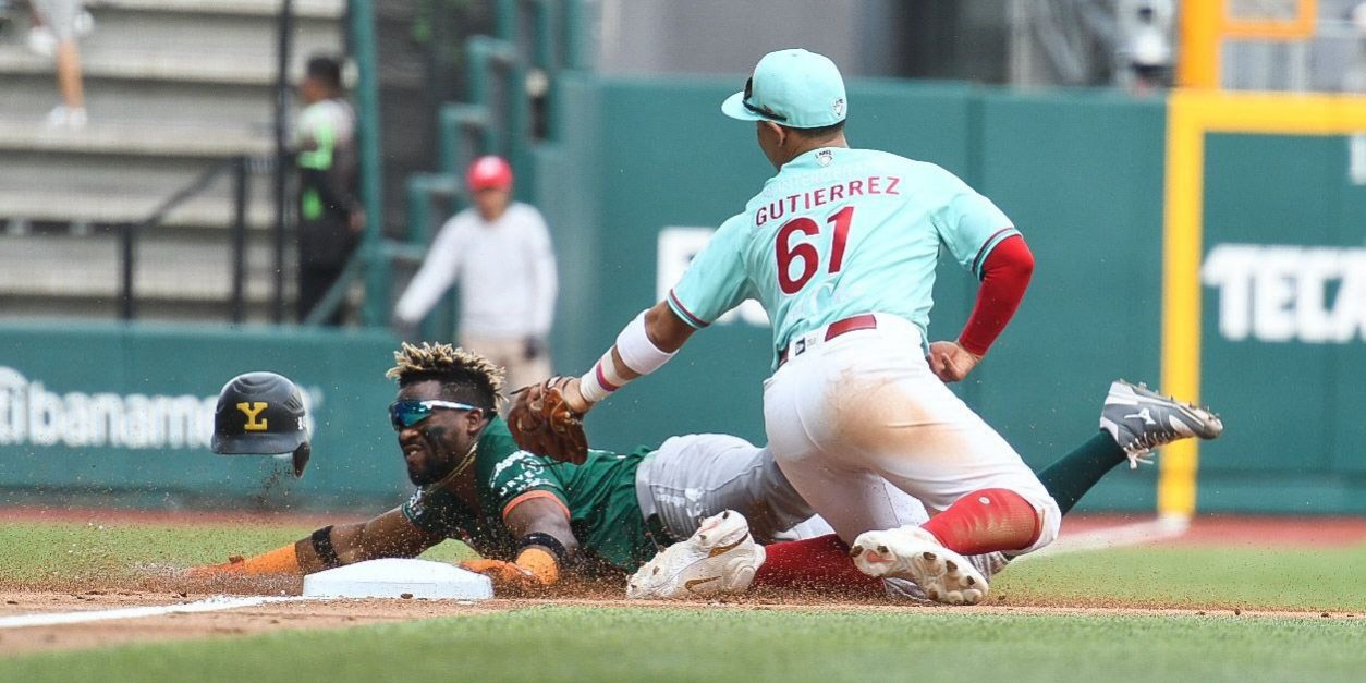 Diablos Rojos del México vs. Leones de Yucatán, juego 44, 2o de la serie, serie para los Diablos, 7×6, del 100623 en Ciudad de México, Yadir Drake con Moisés Gutiérrez