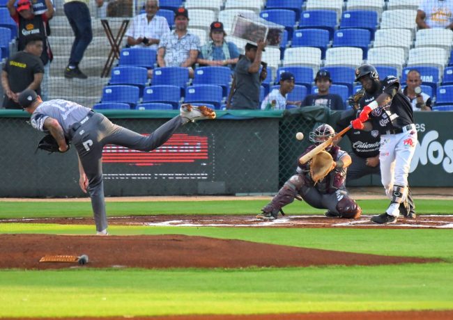 Tigres de Quintana Roo vs. Algodoneros del Unión Laguna, juego 41, 1o de doble cartelera, serie empatada, 4×1, del 080623 en Cancún, Braden Webb y Olmo Rosario