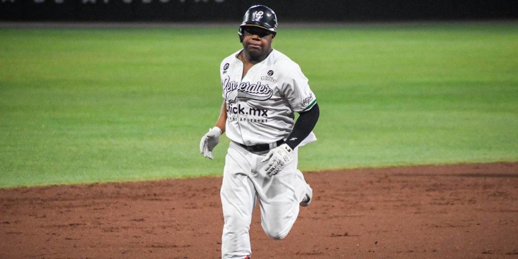 Generales de Durango vs. Piratas de Campeche, juego 80, 2o de la serie, serie empatada, 12×3, del 260723 en Durango, Ademar Rifaela, jonrón