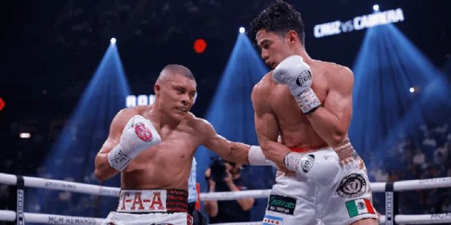 Isaac Pittbull Cruz vs. Giovanni Cabrera, gdd 12 del 290723 en Las Vegas T-Mobile Arena